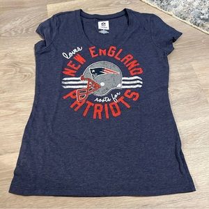 New England Patriots Shirt Womens Large Blue Vneck Graphic Print Cap Sleeve NFL